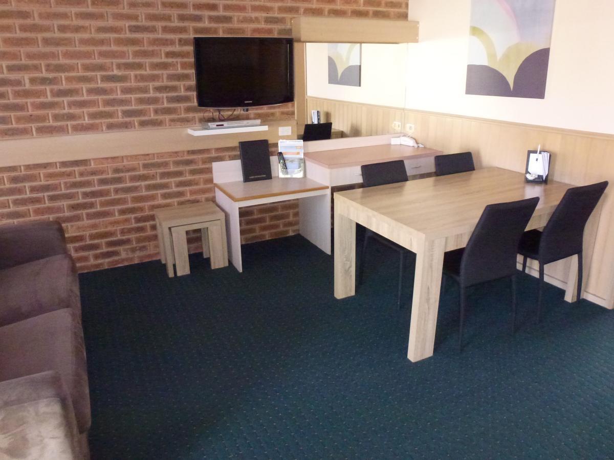 Colonial Motor Inn Bairnsdale Golden Chain Property Exteriör bild