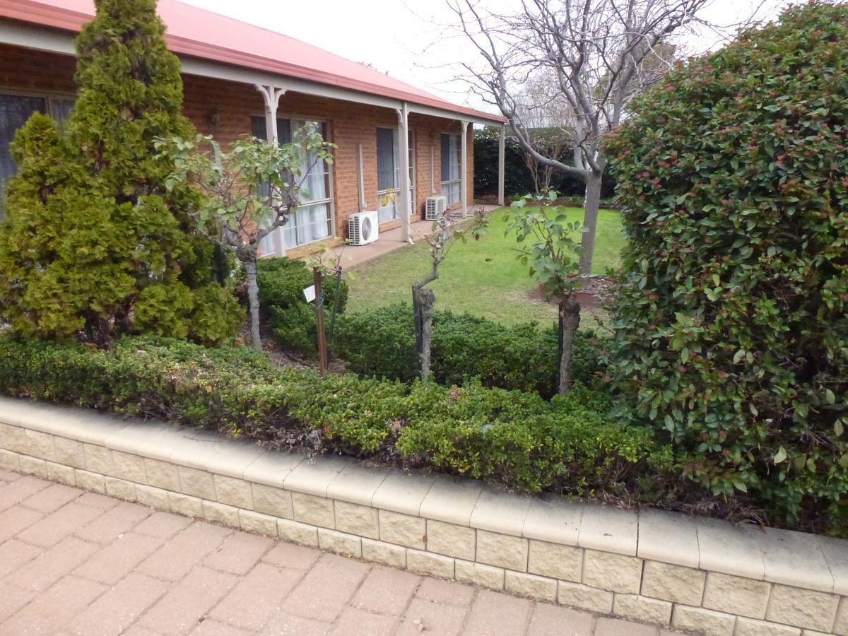 Colonial Motor Inn Bairnsdale Golden Chain Property Exteriör bild