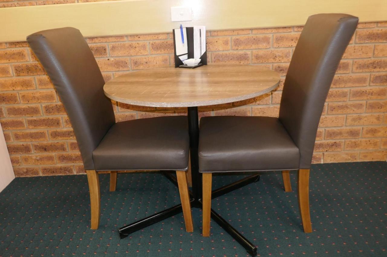 Colonial Motor Inn Bairnsdale Golden Chain Property Exteriör bild
