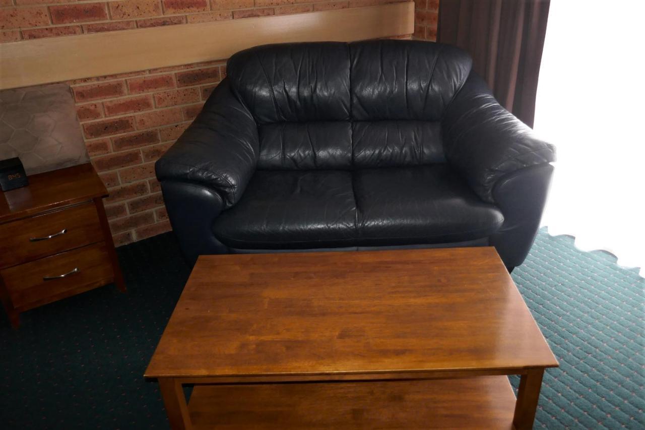Colonial Motor Inn Bairnsdale Golden Chain Property Exteriör bild
